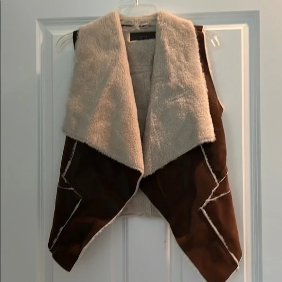 Blank NYC faux shearling vest - Picture 1 of 4